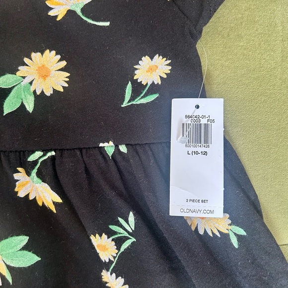 Old Navy: NWT : Girls Short-Sleeve Tiered Swing Dress size Large (10-12) - Picture 6 of 7